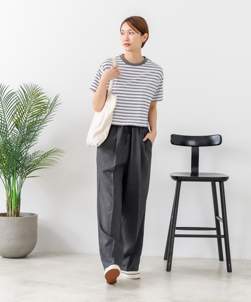 fort point（フォーポイント）の「【C-FORT POINT/フォートポイント】【ハイウエストと相性抜群！】 ボーダークロップド丈Ｔシャツ 細ボーダー 韓国ファッション スタイルアップ 短丈（Tシャツ/カットソー・レディース・ブラック/ブラウン/オフホワイト/ブルー・FREE）」の6枚目の写真