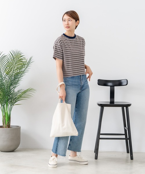 fort point（フォーポイント）の「【C-FORT POINT/フォートポイント】【ハイウエストと相性抜群！】 ボーダークロップド丈Ｔシャツ 細ボーダー 韓国ファッション スタイルアップ 短丈（Tシャツ/カットソー・レディース・ブラック/ブラウン/オフホワイト/ブルー・FREE）」の14枚目の写真