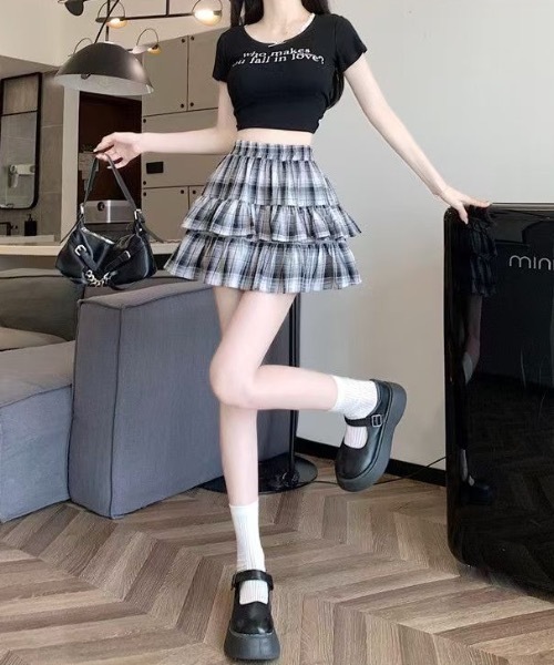 Teem Store(チームストア)の「【26年春夏新作】フリルティアードミニスカート チェック柄 スタイルアップ(スカート・レディース・ブラック/ピンク・M/S)」の13枚目の写真