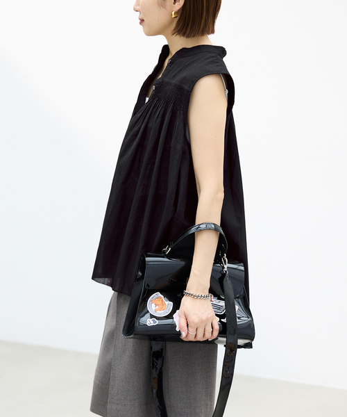 IENA(イエナ)の「AAYUSHI/アユーシ 別注ピンタックボイルブラウス SGN070151(シャツ/ブラウス・レディース・ブラック/ピンク・FREE)」の6枚目の写真