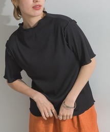 カットプリーツ　ボトルネックTシャツ