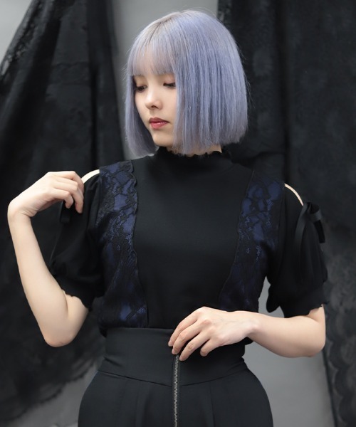 NIBBLE POISON(ニブルポイズン)の「バイカラー肩あきカットプルオーバー(Tシャツ/カットソー・レディース・ブラック/サックスブルー・MEDIUM)」の3枚目の写真