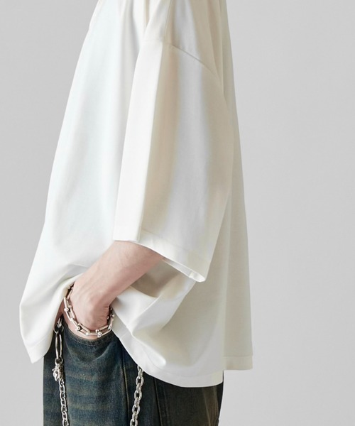 Lui's（ルイス）の「【Neucon】METAL BUTTON HENLEY NECK BIG TEE / メタルボタンヘンリーネックビッグTシャツ（Tシャツ/カットソー・メンズ・ブラック/ホワイト・1/2）」の10枚目の写真