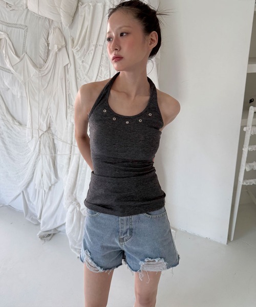 4INT.(フォイント)の「ヴィンテージ ダメージ ショート デニム パンツ(デニムパンツ・レディース・ライトブルー・S/M/L)」の17枚目の写真