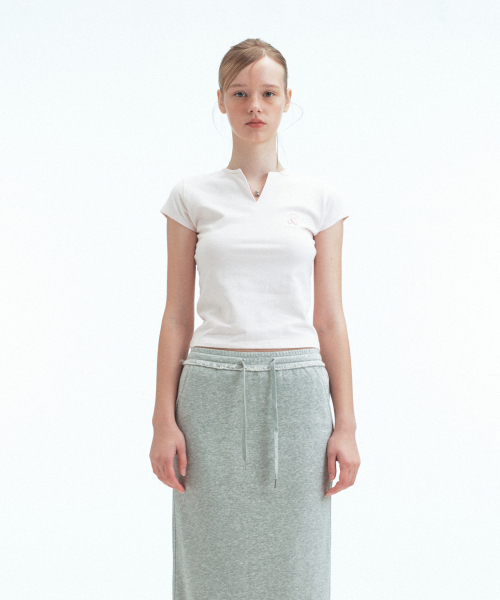Rest&Recreation（レストアンドレクリエーション）の「SLIT NECK T-SHIRT - PINK（Tシャツ/カットソー・レディース・その他・ONE）」の3枚目の写真