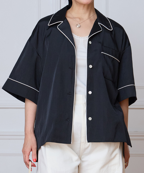 IENA LA BOUCLE(イエナラブークル)の「IENA LA BOUCLE サテン半袖シャツ(シャツ/ブラウス・レディース・ブラック/ベージュ系その他・FREE)」の19枚目の写真