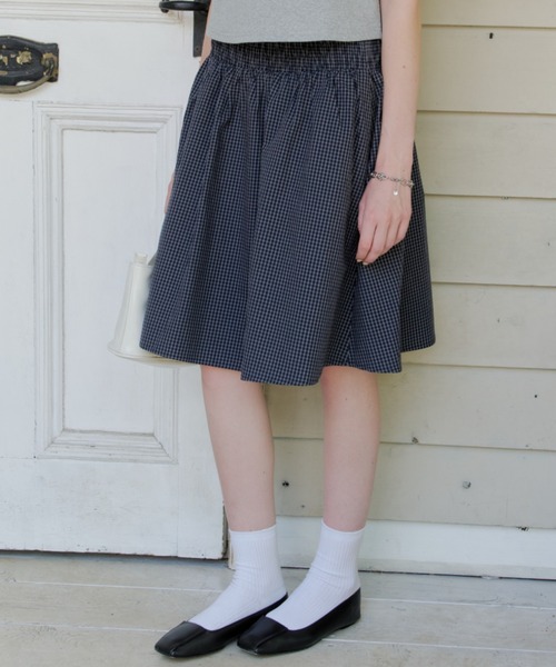 GIUNON(ジウノン)の「shirring midi check skirt / シャーリングミディチェックスカート(スカート・レディース・グレー/ネイビー・FREE)」の8枚目の写真