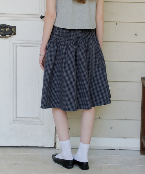 GIUNON(ジウノン)の「shirring midi check skirt / シャーリングミディチェックスカート(スカート・レディース・グレー/ネイビー・FREE)」の9枚目の写真