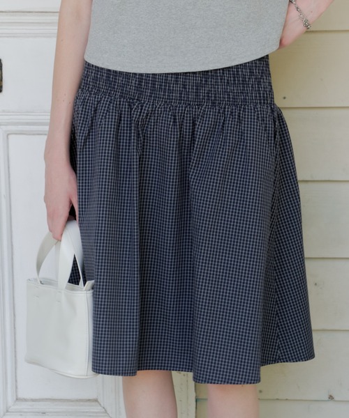 GIUNON(ジウノン)の「shirring midi check skirt / シャーリングミディチェックスカート(スカート・レディース・グレー/ネイビー・FREE)」の10枚目の写真