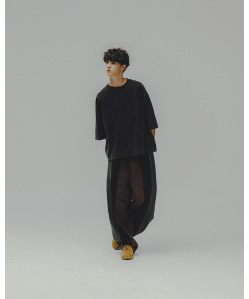 ANGLAN（アングラン）の「Washed Wide Pocket Crop Tee - Black（Tシャツ/カットソー・メンズ・その他・1/2）」の5枚目の写真