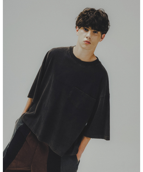 ANGLAN（アングラン）の「Washed Wide Pocket Crop Tee - Black（Tシャツ/カットソー・メンズ・その他・1/2）」の7枚目の写真