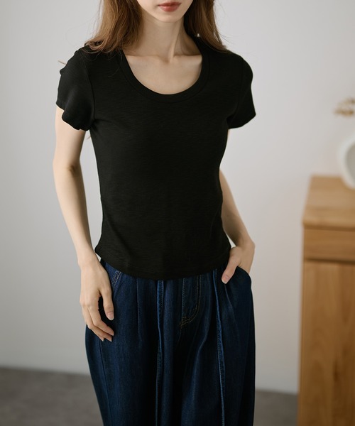 DAYRA(デイラ)の「バック カット デザイン リブ 半袖 トップス(Tシャツ/カットソー・レディース・ホワイト/チャコールグレー/ライトグレー/ブラック/ピンク/イエロー・FREE)」の9枚目の写真