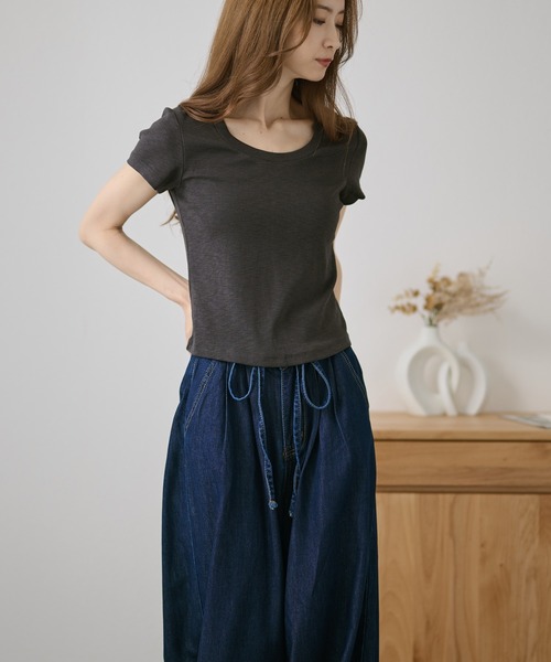 DAYRA(デイラ)の「バック カット デザイン リブ 半袖 トップス(Tシャツ/カットソー・レディース・ホワイト/チャコールグレー/ライトグレー/ブラック/ピンク/イエロー・FREE)」の12枚目の写真