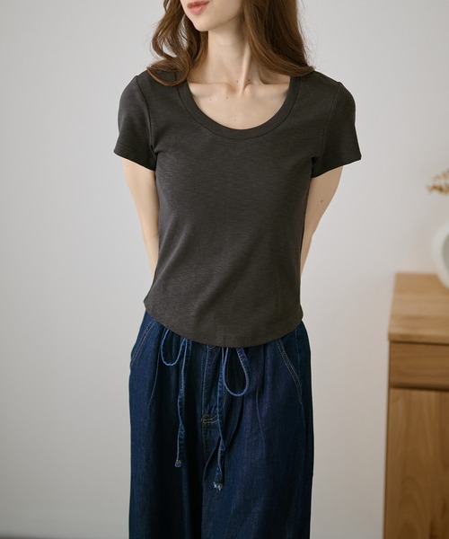 DAYRA(デイラ)の「バック カット デザイン リブ 半袖 トップス(Tシャツ/カットソー・レディース・ホワイト/チャコールグレー/ライトグレー/ブラック/ピンク/イエロー・FREE)」の14枚目の写真