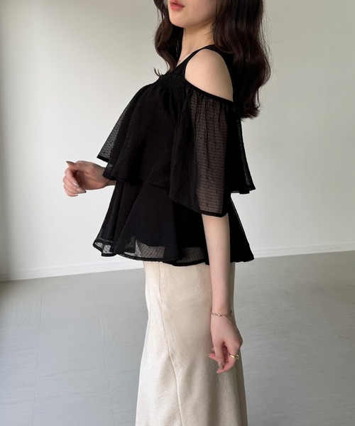 junoah（ジュノア）の「シアードットフリルトップス（シャツ/ブラウス・レディース・アイボリー/ホワイト/ブラック・SMALL/MEDIUM/LARGE）」の11枚目の写真