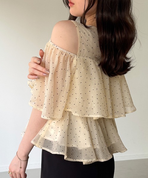 junoah（ジュノア）の「シアードットフリルトップス（シャツ/ブラウス・レディース・アイボリー/ホワイト/ブラック・SMALL/MEDIUM/LARGE）」の14枚目の写真