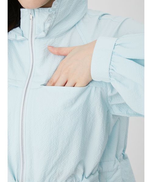 LILY BROWN(リリーブラウン)の「【UVカット】ペプラムブルゾン(ブルゾン・レディース・ホワイト/ブラック/ライトブルー・F)」の11枚目の写真