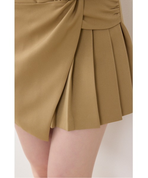 rienda（リエンダ）の「カシュクールプリーツジャストウエストミニスカート 春服 夏服（スカート・レディース・ベージュ/グリーン/ブラック・MEDIUM/SMALL/X-SMALL）」の7枚目の写真