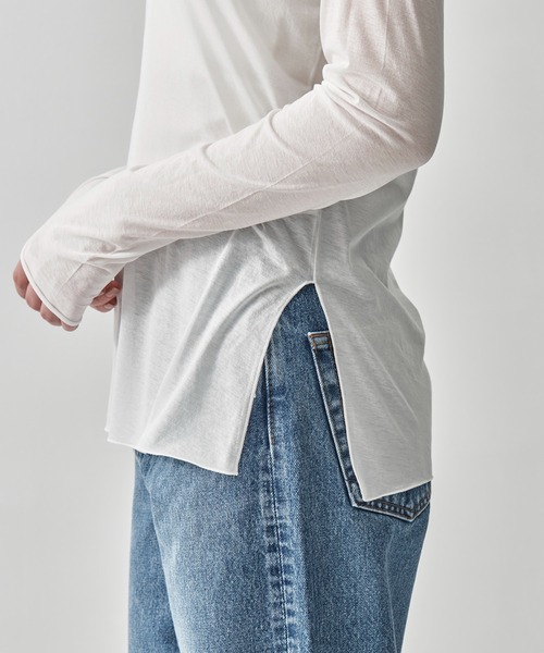 GOOD PEOPLE GOOD STITCHING GOOD PRODUCT（グッドピープルグッドスティッチンググッドプロダクト）の「[GOOD PEOPLE GOOD STITCHING GOOD PRODUCT/グッドピープル グッドステッチング グッドプロダクト]Side Slit Crew Neck Long Sleeve T（Tシャツ/カットソー・レディース・レッド/ホワイト/グレー/ブラック・M）」の9枚目の写真
