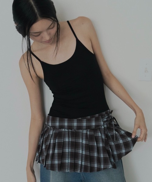 FEKETE(フェケテ)の「minimal camisole / ストレッチキャミソール(キャミソール・レディース・ターコイズブルー/ピンク/ブラック・SMALL/LARGE/MEDIUM)」の1枚目の写真