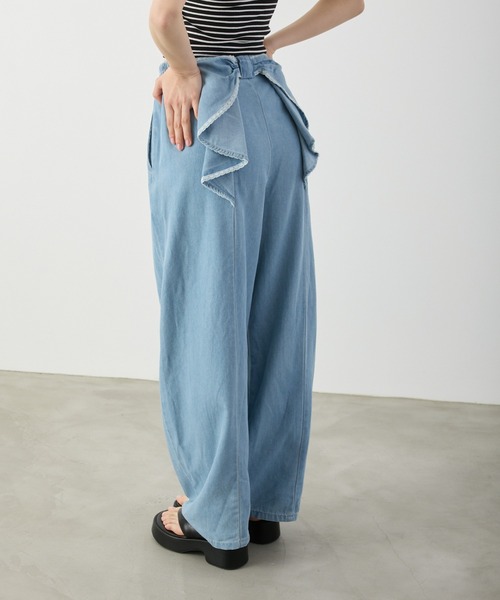 P.V.T(ピーブイティー)の「バックリボンカーブパンツ(デニムパンツ・レディース・サックスブルー/ブラック・M)」の9枚目の写真