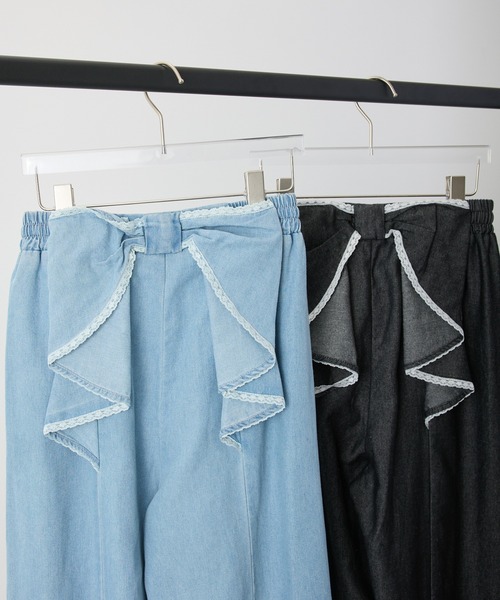 P.V.T(ピーブイティー)の「バックリボンカーブパンツ(デニムパンツ・レディース・サックスブルー/ブラック・M)」の5枚目の写真