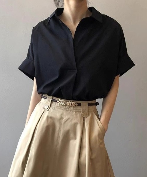 LADY LIKE(レディライク)の「【春夏新作】ボタンレスゆったり半袖シャツ(シャツ/ブラウス・レディース・ブラック/ホワイト/ベージュ・M)」の9枚目の写真