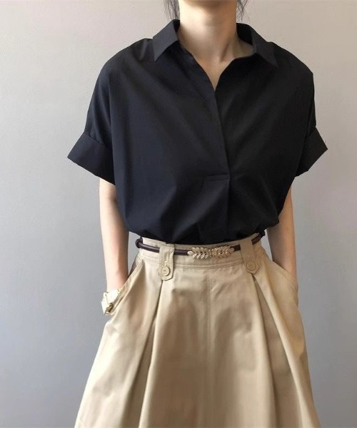 LADY LIKE(レディライク)の「【春夏新作】ボタンレスゆったり半袖シャツ(シャツ/ブラウス・レディース・ブラック/ホワイト/ベージュ・M)」の10枚目の写真