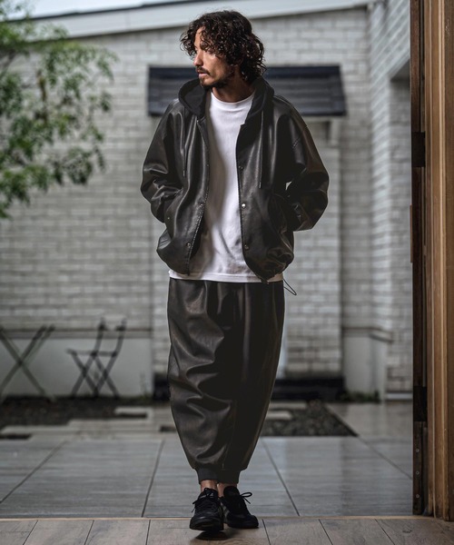 CAMBIO(カンビオ)の「mj11657- Vintage Finish Faux Leather Layered Hood Jacket レイヤードフードジャケット(MIU-262-005)(ブルゾン・メンズ・ブラウン/ブラック・L/M/S)」の19枚目の写真