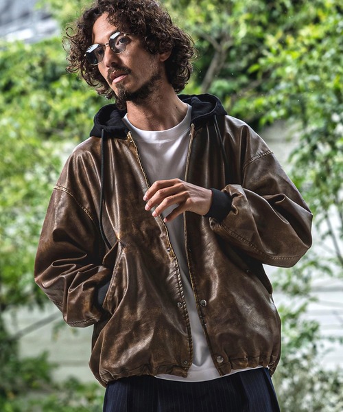 CAMBIO(カンビオ)の「mj11657- Vintage Finish Faux Leather Layered Hood Jacket レイヤードフードジャケット(MIU-262-005)(ブルゾン・メンズ・ブラウン/ブラック・L/M/S)」の20枚目の写真