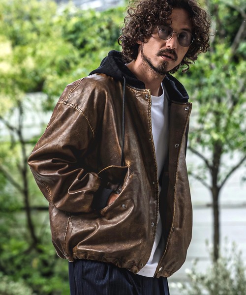 CAMBIO(カンビオ)の「mj11657- Vintage Finish Faux Leather Layered Hood Jacket レイヤードフードジャケット(MIU-262-005)(ブルゾン・メンズ・ブラウン/ブラック・L/M/S)」の21枚目の写真