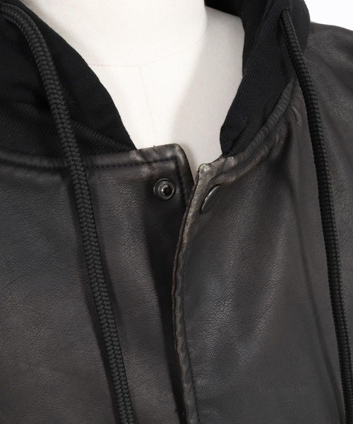 CAMBIO(カンビオ)の「mj11657- Vintage Finish Faux Leather Layered Hood Jacket レイヤードフードジャケット(MIU-262-005)(ブルゾン・メンズ・ブラウン/ブラック・L/M/S)」の8枚目の写真