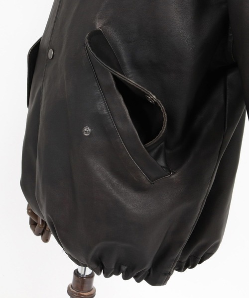 CAMBIO(カンビオ)の「mj11657- Vintage Finish Faux Leather Layered Hood Jacket レイヤードフードジャケット(MIU-262-005)(ブルゾン・メンズ・ブラウン/ブラック・L/M/S)」の12枚目の写真