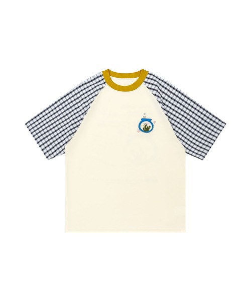 HOOK(フック)の「HOOK アクアリウム × 手書き文字風プリント チェック切替ラグランビッグシルエットT(Tシャツ/カットソー・メンズ・ライトベージュ/ブラック・FREE)」の8枚目の写真