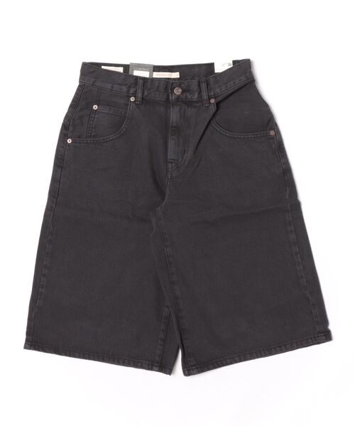 Levi's(リーバイス)の「【Levi’s】SUPER BAGGY JORT(デニムパンツ・レディース・インディゴブルー/ブラック・25/26/27)」の2枚目の写真