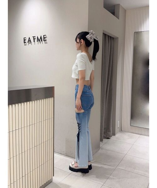 EATME（イートミー）の「サイドレースアップカットアウトデニムパンツ（デニムパンツ・レディース・ライトブルー/その他/その他1・MEDIUM/SMALL）」の22枚目の写真