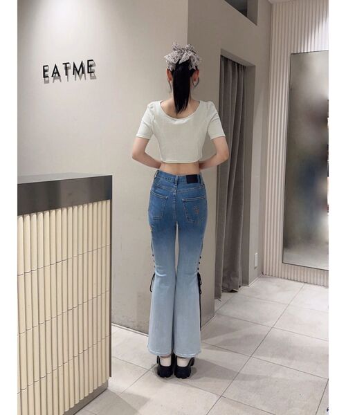 EATME（イートミー）の「サイドレースアップカットアウトデニムパンツ（デニムパンツ・レディース・ライトブルー/その他/その他1・MEDIUM/SMALL）」の21枚目の写真