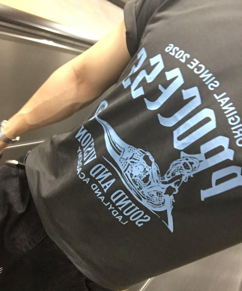 PROCESS(プロセス)の「Crop motor tee - Charcoal(Tシャツ/カットソー・メンズ・ダークグレー・FREE)」の4枚目の写真