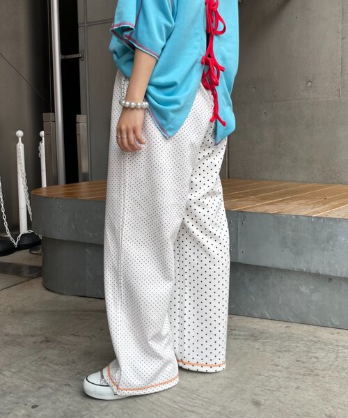 HELLO.SANFRANCISCO(ハローサンフランシスコ)の「【HELLO.SANFRANCISCO】アシメドット柄スウェットワイドパンツ(スウェットパンツ・レディース・ホワイト/ブラック・ONE SIZE)」の5枚目の写真
