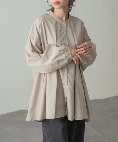 refinedworks(リファインドワークス)の「【refinedworks】360度 美シルエット !フロント タック バンドカラー チュニック シャツ(シャツ/ブラウス・レディース・チャコールグレー/パープル/ベージュ・FREE)」の10枚目の写真