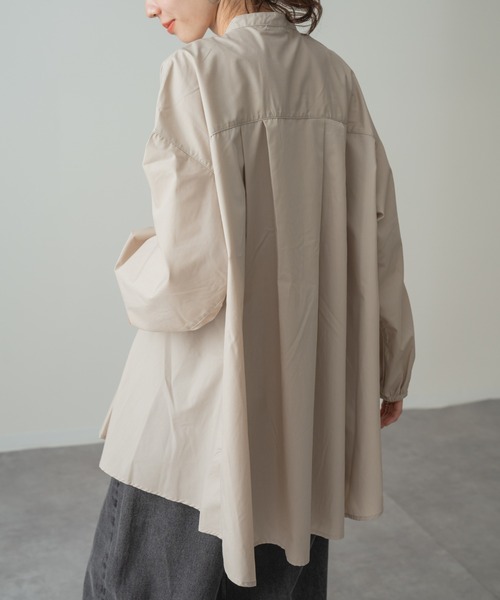 refinedworks(リファインドワークス)の「【refinedworks】360度 美シルエット !フロント タック バンドカラー チュニック シャツ(シャツ/ブラウス・レディース・チャコールグレー/パープル/ベージュ・FREE)」の12枚目の写真