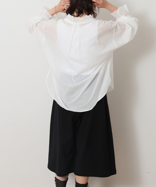 JOURNAL STANDARD LUXE(ジャーナルスタンダード ラックス)の「コットンローン フリルブラウス(シャツ/ブラウス・レディース・ブラック/ホワイト・FREE)」の17枚目の写真