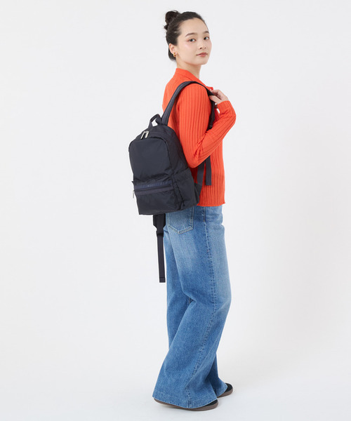 LeSportsac(レスポートサック)の「SM EVERYDAY BACKPACK ディープシーブルー(バックパック/リュック・レディース・ブルー・FREE)」の3枚目の写真