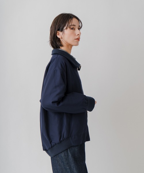 Kelen(ケレン)の「「KELEN / ケレン」バックタックハイネックブルゾン(ブルゾン・レディース・ブラウン/ネイビー/ブラック・S/M)」の16枚目の写真