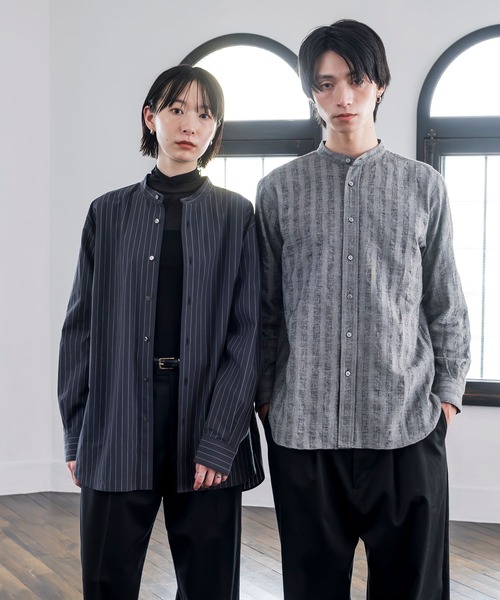 kuros'(クロス)の「【kuros’オリジナル】ストライプバンドカラーシャツ 日本製 UNISEX(シャツ/ブラウス・レディース・ブラック/ホワイト・SMALL/LARGE/MEDIUM/X-LARGE)」の19枚目の写真