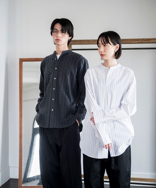 kuros'(クロス)の「【kuros’オリジナル】ストライプバンドカラーシャツ 日本製 UNISEX(シャツ/ブラウス・レディース・ブラック/ホワイト・SMALL/LARGE/MEDIUM/X-LARGE)」の15枚目の写真