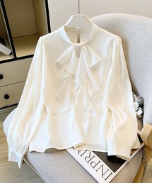 ブローチ付き ラッフルフリルブラウス