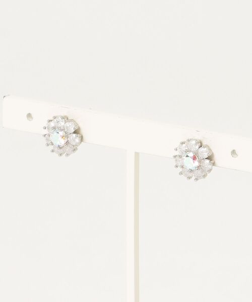 Vini(ヴィニ)の「オーロラ×フラワーモチーフピアス(ピアス(両耳用)・レディース・ピンクゴールド/シルバー・ONESIZE)」の9枚目の写真