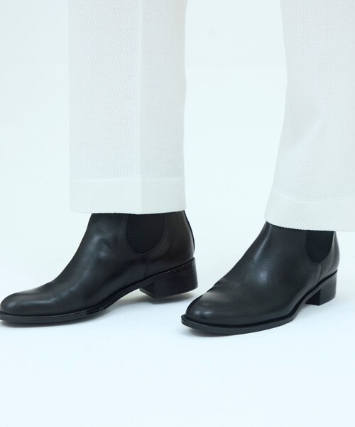 GALERIE VIE(ギャルリー ヴィー)の「GALERIE VIE サイドゴアショートブーツ(ブーツ・レディース・ブラック・24.5/23/23.5)」の9枚目の写真