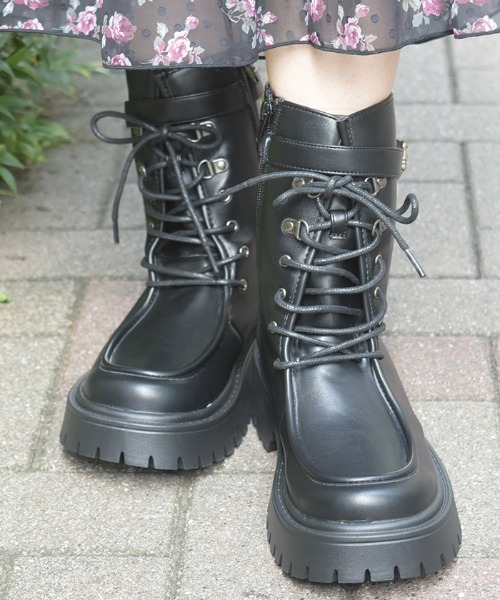 axes femme(アクシーズファム)の「ベルトデザインワークブーツ(ブーツ・レディース・ブラック/ダークブラウン・MEDIUM/LARGE)」の1枚目の写真